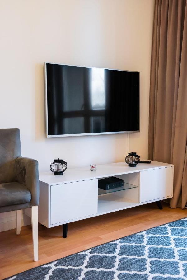 Metro Kondratowicza Velvet Apartment Varsó Kültér fotó