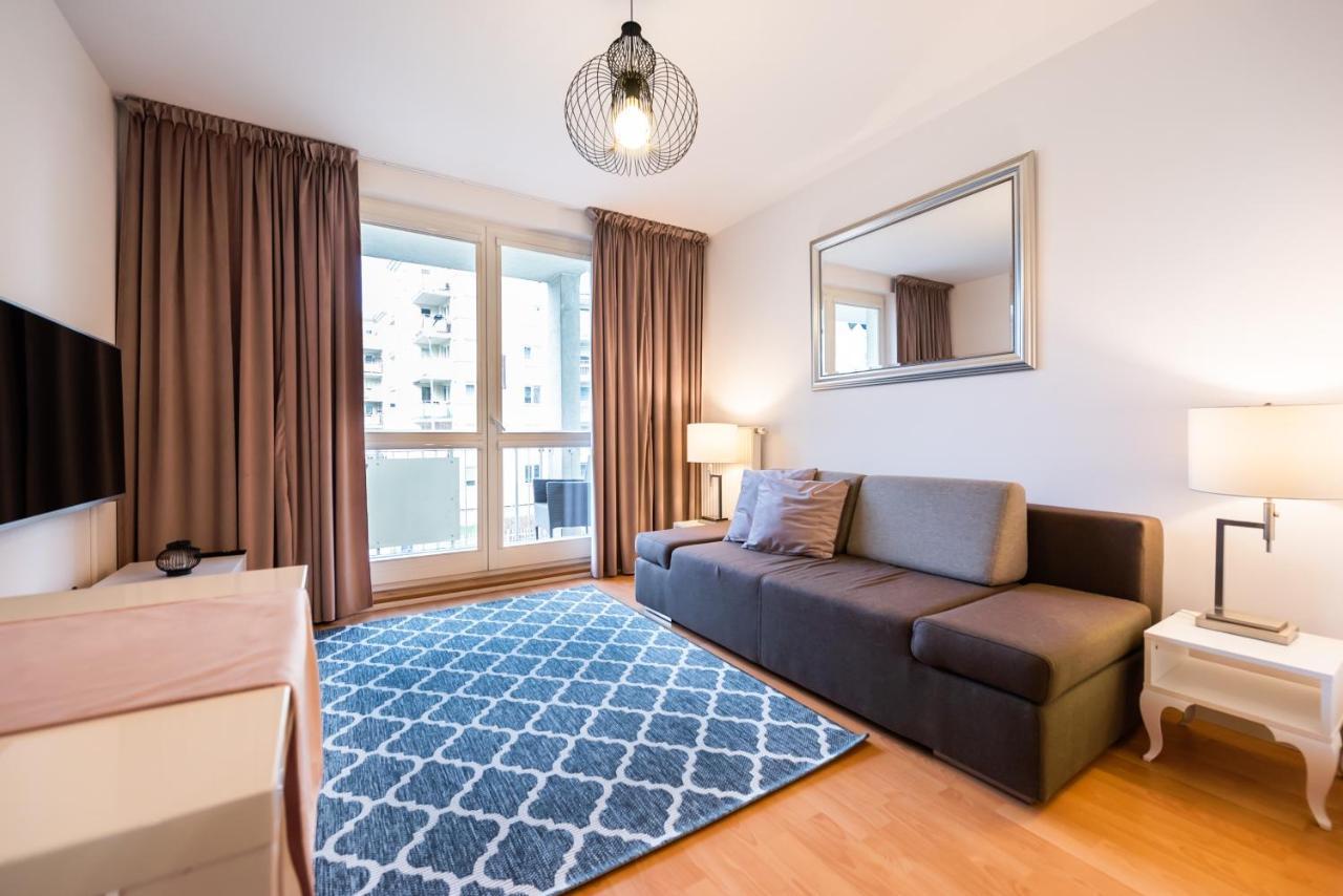 Metro Kondratowicza Velvet Apartment Varsó Kültér fotó