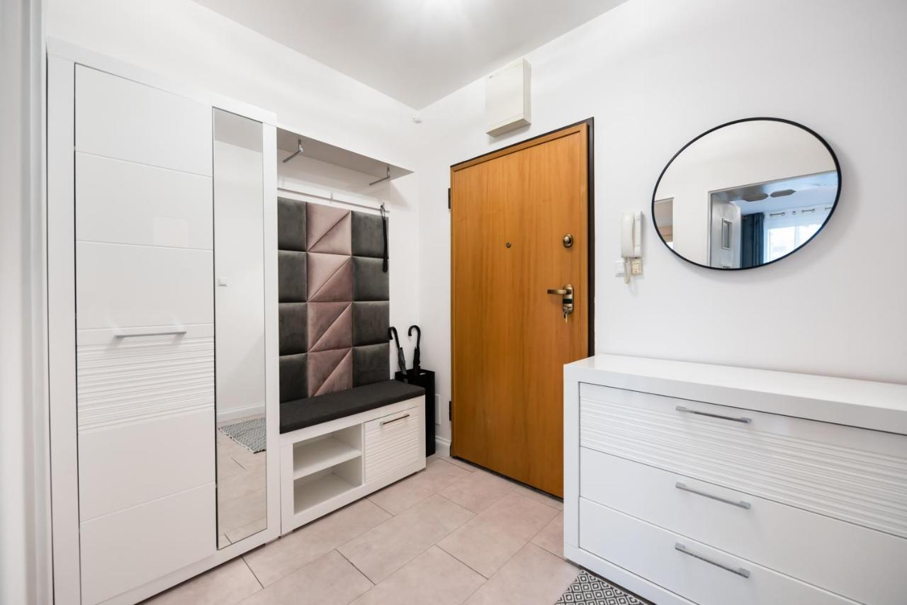 Metro Kondratowicza Velvet Apartment Varsó Kültér fotó